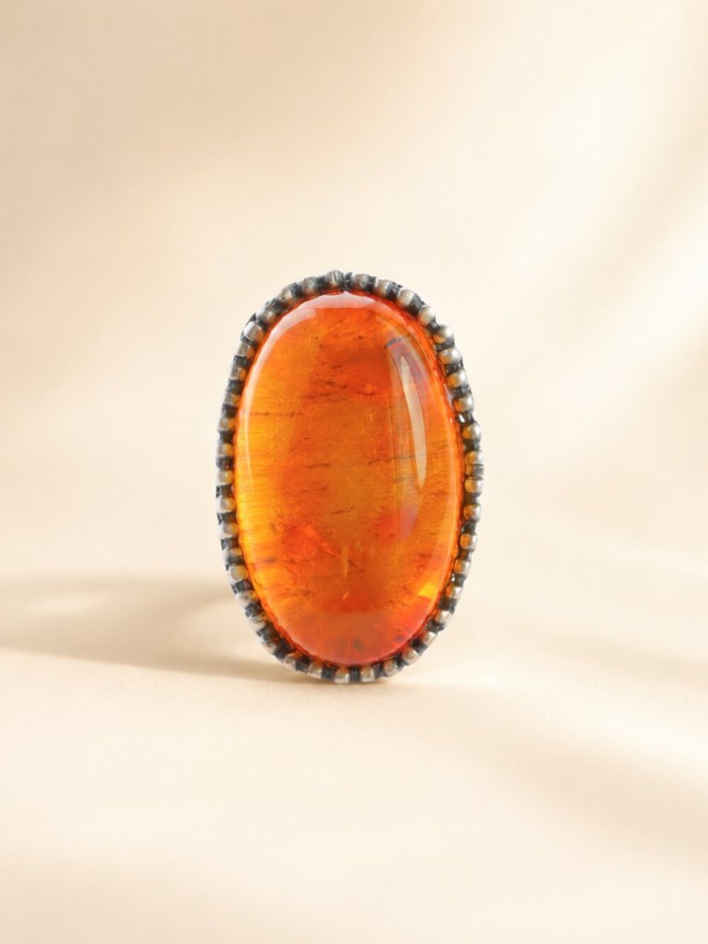 Medieval Baltic Amber Brutalist Ring in 925 Sterling Silver - Picture 4 of 7